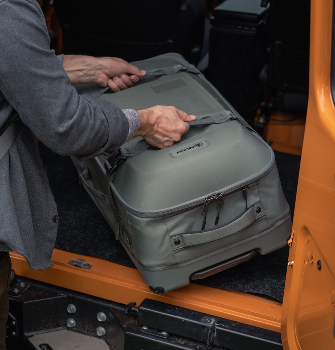 28" Aegis Check-In Rolling Hybrid Duffel